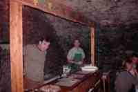 Stra�enweinfest im Keller